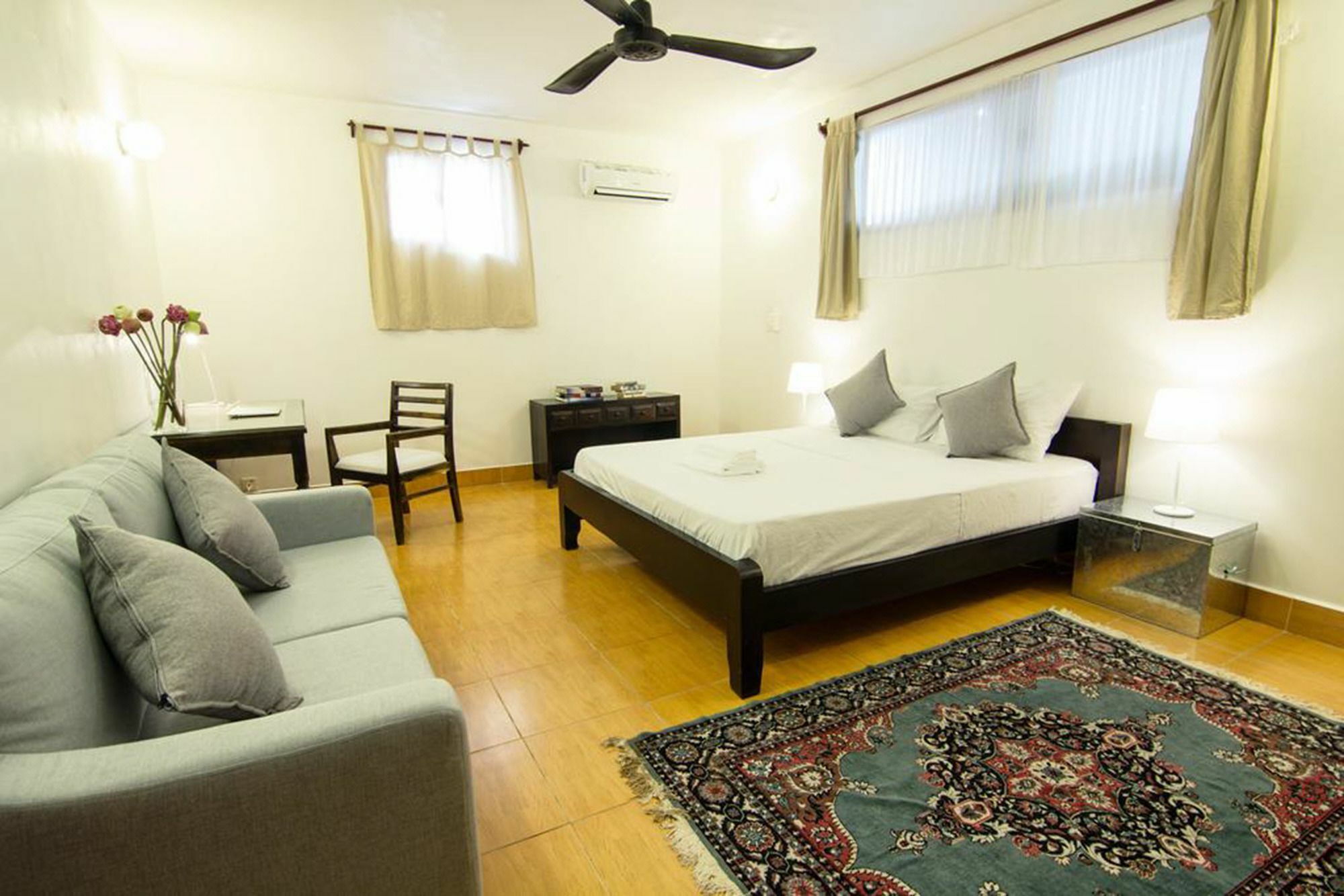 Yk Art House Hotel Phnom Penh Exterior foto